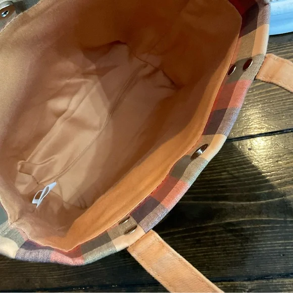 Longaberger Pink and Purple Tote Bag with Structured Design like new condition. - Picture 5 of 9